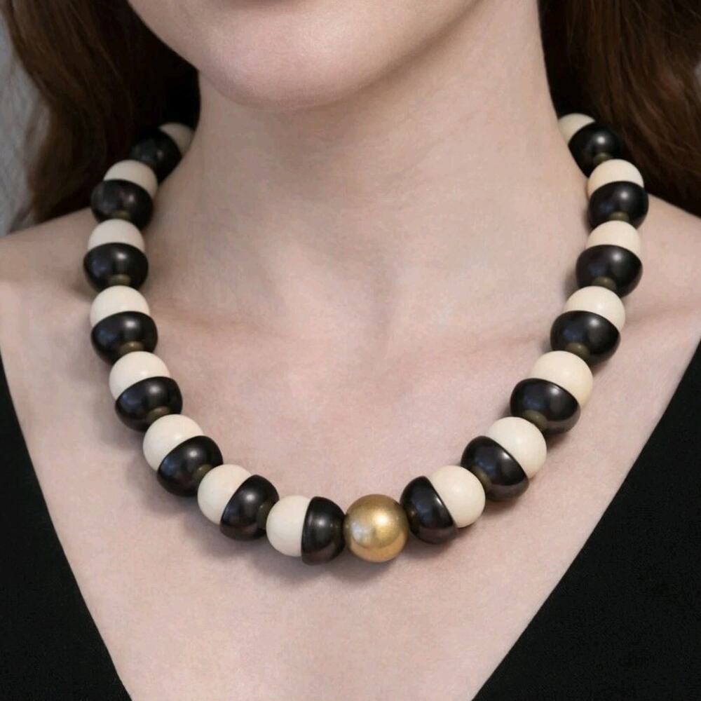 Vintage MOD Black & White Beaded Necklace, Brass Bead Focal, Unusual 17" bk01-01